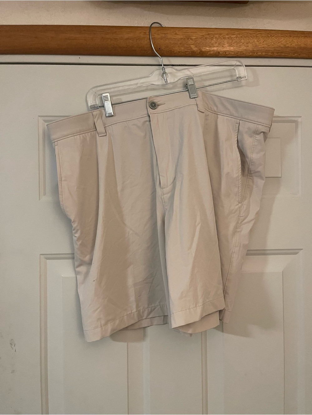 Southern Tide 10" T3 Brr Die Gulf Shorts Sandstone  Men's 40